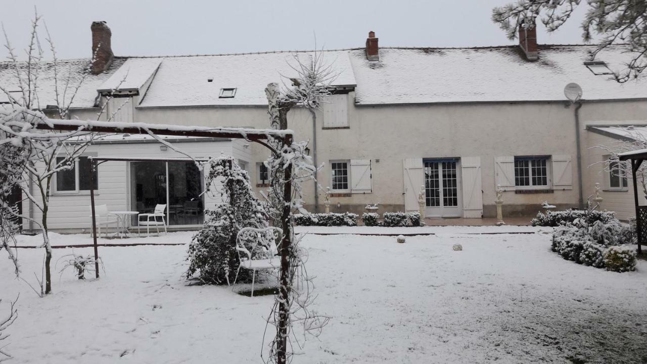 Bed and Breakfast La longere Des Glycines Egligny Exterior foto