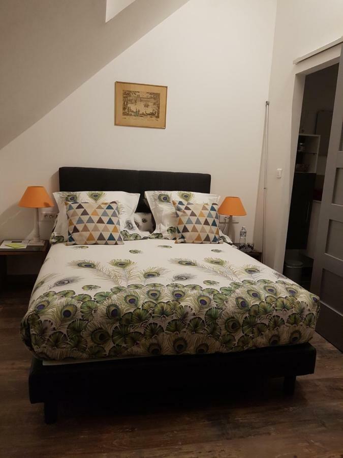 Bed and Breakfast La longere Des Glycines Egligny Exterior foto